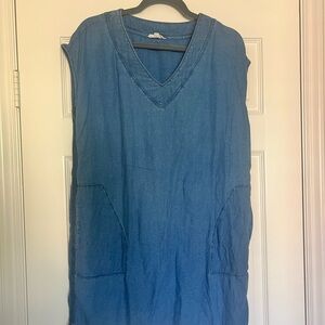 Sleeveless Blue V-Neck Dress